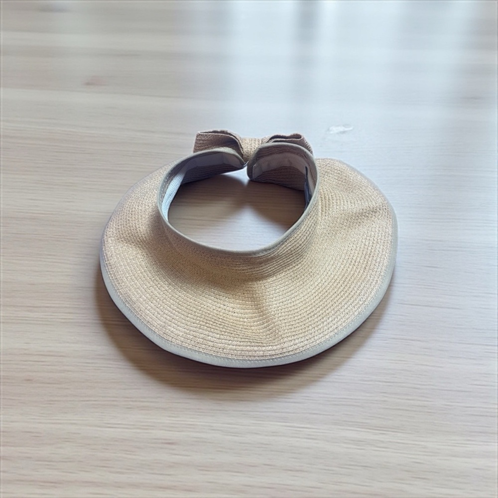 Chic Tan Wide Visor OS 🎀 INC • Sun & Style Ready! - Picture 2 of 4